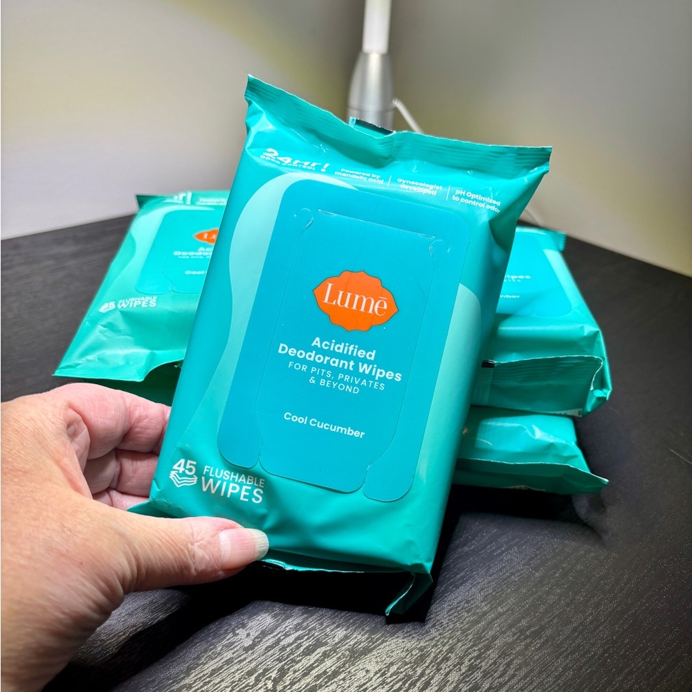 Lume Cool Cucumber Deodorant Wipes